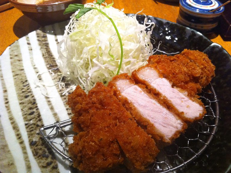 Gion ย่านเกอิชา และ ข้าวเย็นหมูทอดอร่อยๆที่ Katsukura สถานี Kyoto – osaka ตอนที่ 2.5