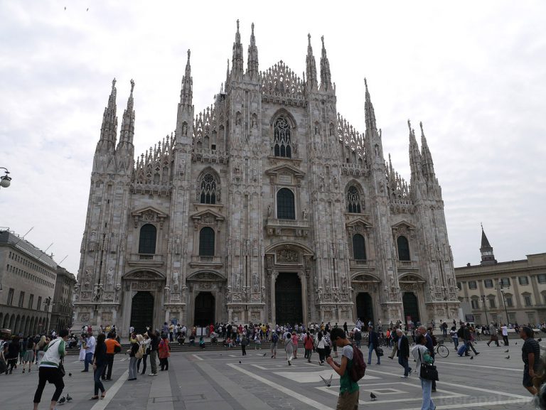 มหาวิหารแห่งเมืองมิลาน (Duomo di Milano) – ยุโรป 2013 ตอนที่ 6