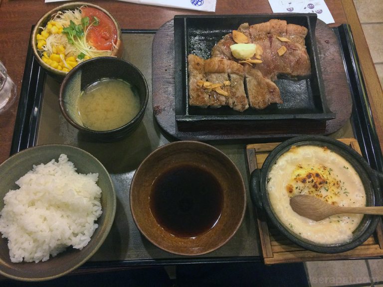 Tonharu คอฟฟี่ชอปเล็กๆใน Namba walk – Japan 2014 ตอนที่ 1.3