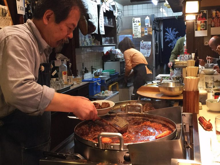 ข้าวเย็นสตูว์หางวัวร้าน Henkotsu ใกล้สถานีเกียวโต – Japan Nov14 ตอนที่ 2.4