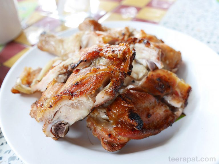 ไก่ย่างส้มตำ เจ๊บุญช่วย หัวหิน