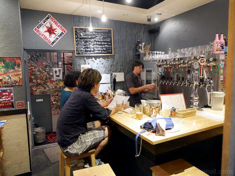 Devil Craft คราฟท์เบียร์และพิซซ่าสไตล์ชิคาโก้ สถานี Kanda