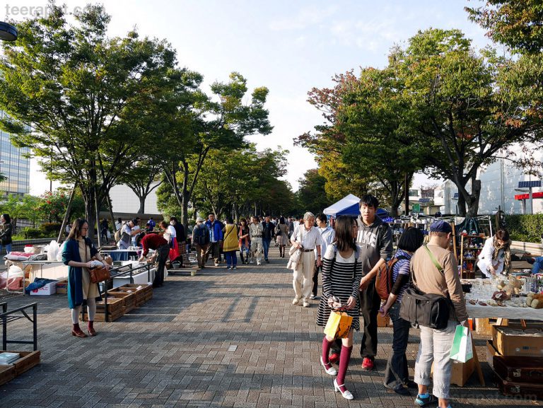 OEDO Antique Market in Yoyogi Park ตลาดนัดของวินเทจ