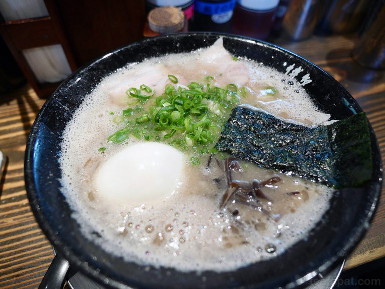 Issou ราเม็งอร่อย สถานี Hakata