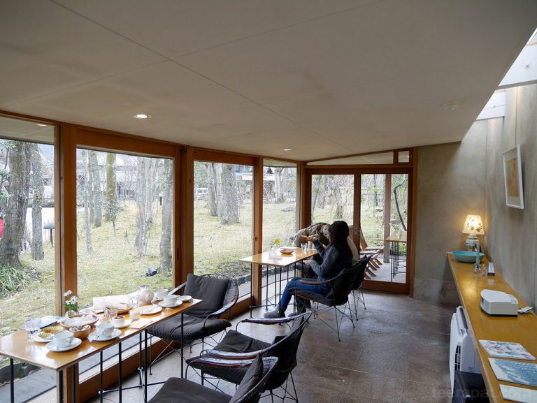 Tearoom Nicol Yufuin