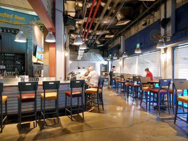 Brewerkz โรงคราฟท์เบียร์ สิงคโปร์