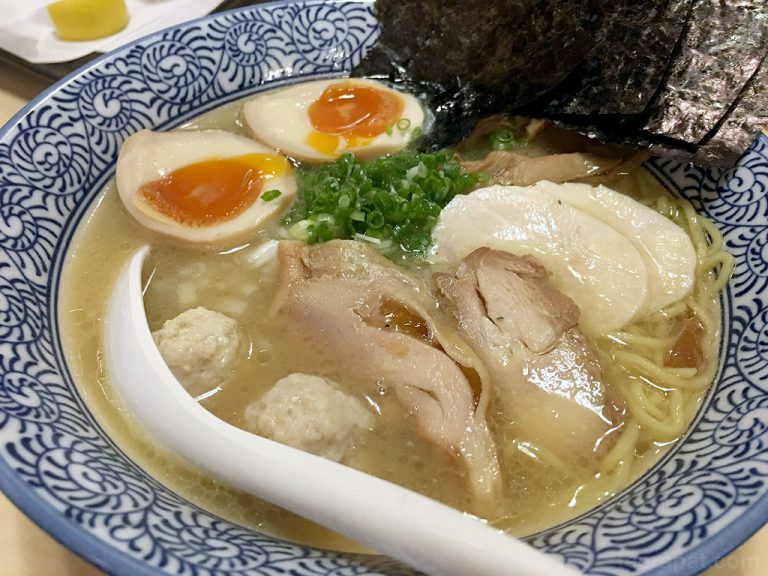 Menya Takeichi ราเม็งซุปไก่ K Village