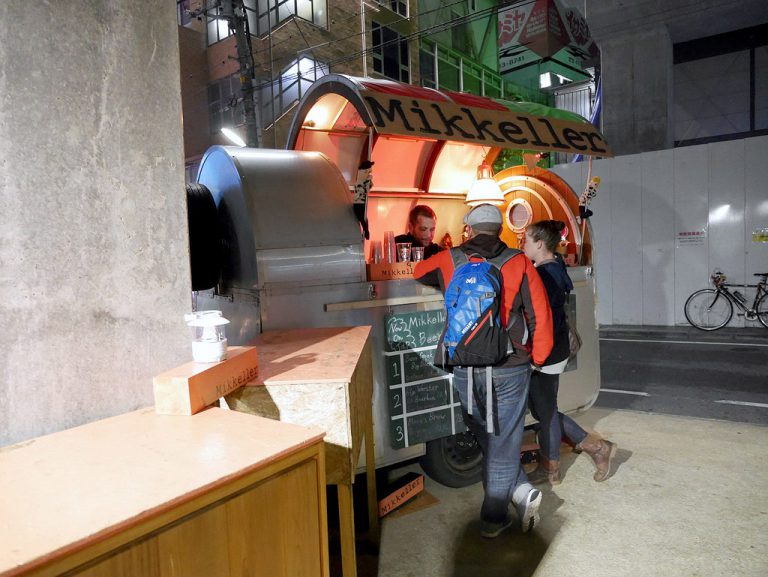 Mikkeller Tokyo pop up คราฟท์เบียร์บาร์ในรถเทรลเลอร์ไซส์จิ๋ว