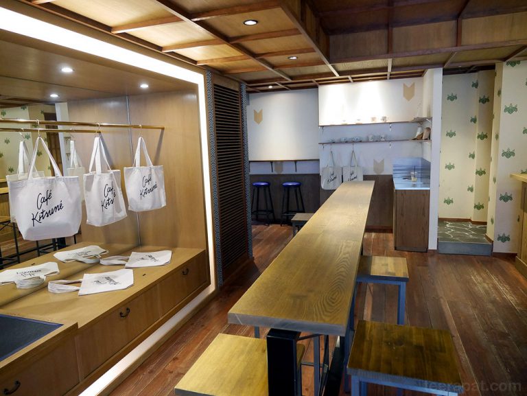 Café Kitsuné ร้านกาแฟสวยๆ ย่าน Aoyama สถานี Omotesando