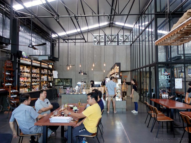Dose Factory ร้านกาแฟดีไซน์เท่ – อุดรธานี