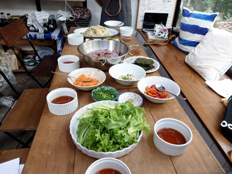เรียนทำอาหารสไตล์ ‘Shojin Ryori’ กับเชฟ Keiko ที่ร้าน Lilou Cafe