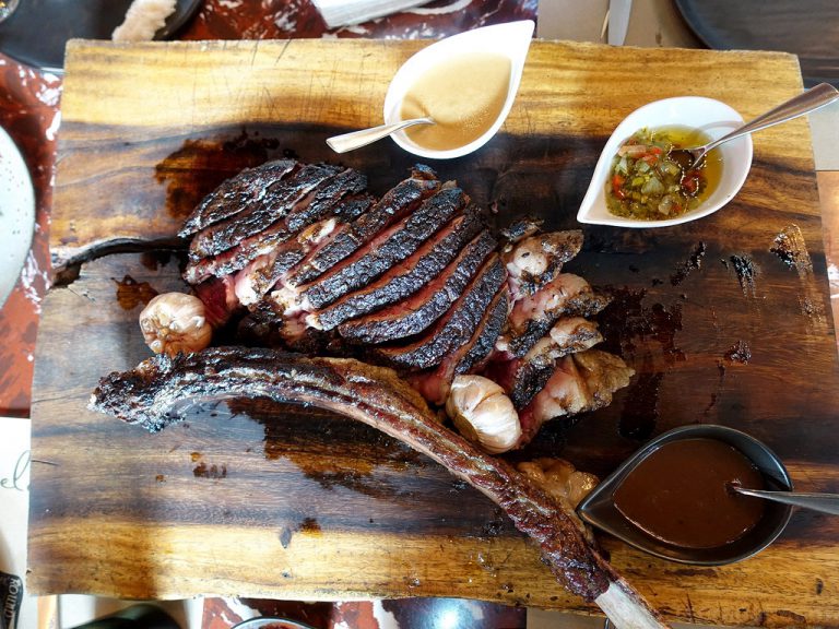 Cocotte Farm Roast & Winery ชิมเนื้อ Australian Wagyu Tomahawk – สุขุมวิท 39