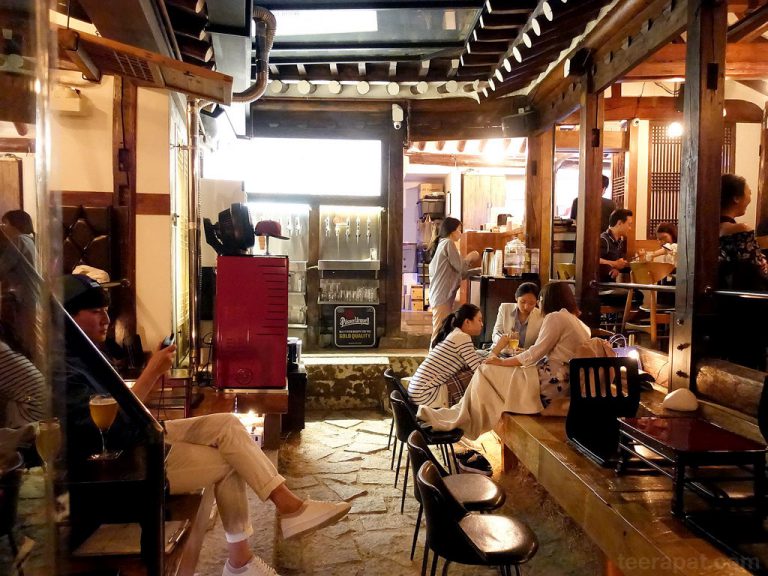 Kiwa Taproom ร้านคราฟท์เบียร์ในบ้านโบราณใกล้พระราชวัง Gyeongbokgung – โซล เกาหลี