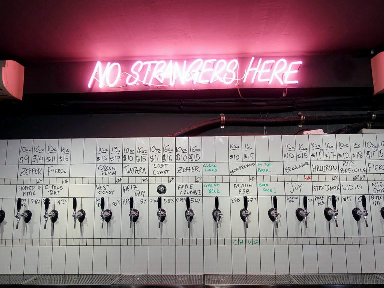 Freehouse เบียร์หลากหลาย อาหารอร่อย – สิงคโปร์