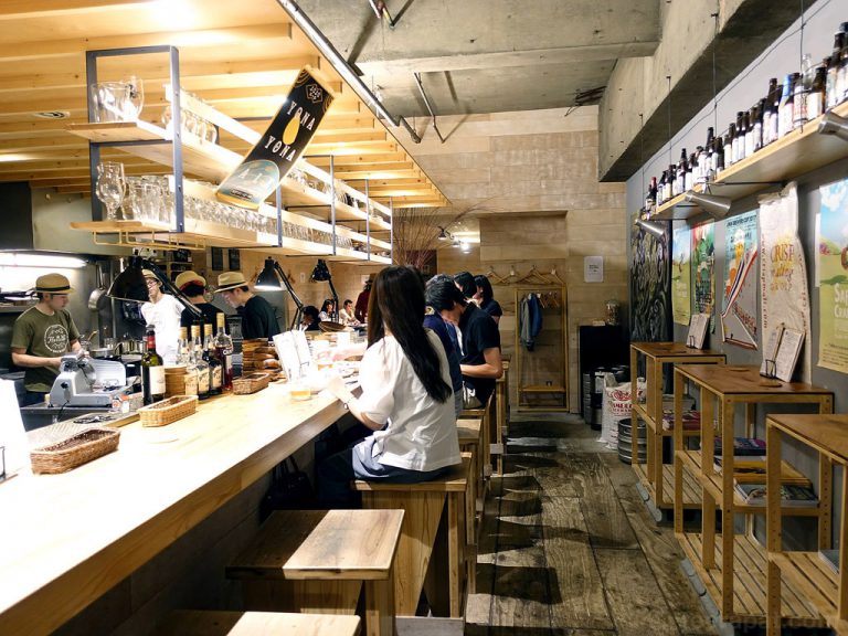 Tsuki To Taiyo คราฟท์เบียร์บาร์ เมือง Sapporo