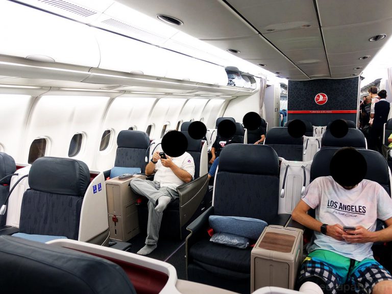 รีวิว Business Class สายการบิน Turkish Airlines กรุงเทพ-อิสตันบูล-ลอนดอน