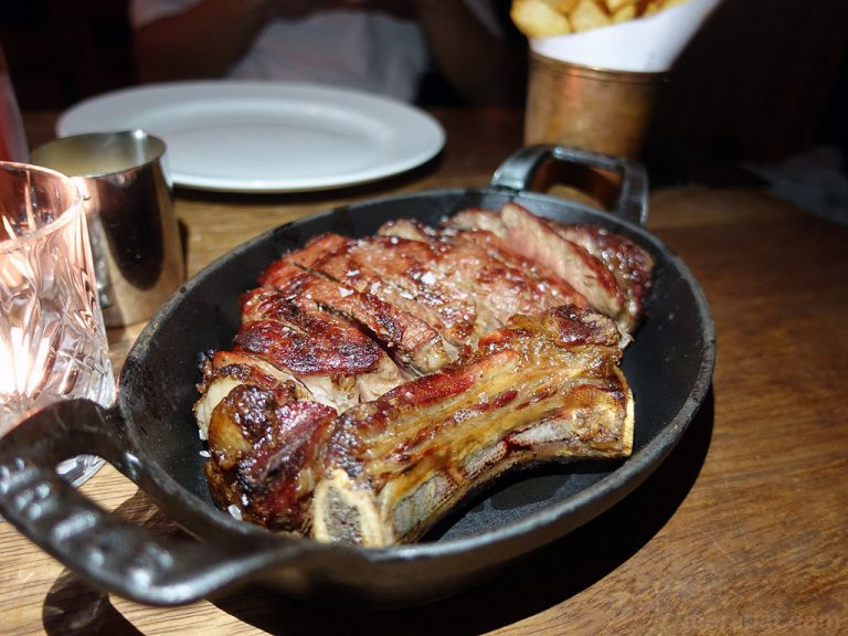 Hawksmoor สเต็กเฮาส์ร้านดัง สาขา Manchester ประเทศอังกฤษ