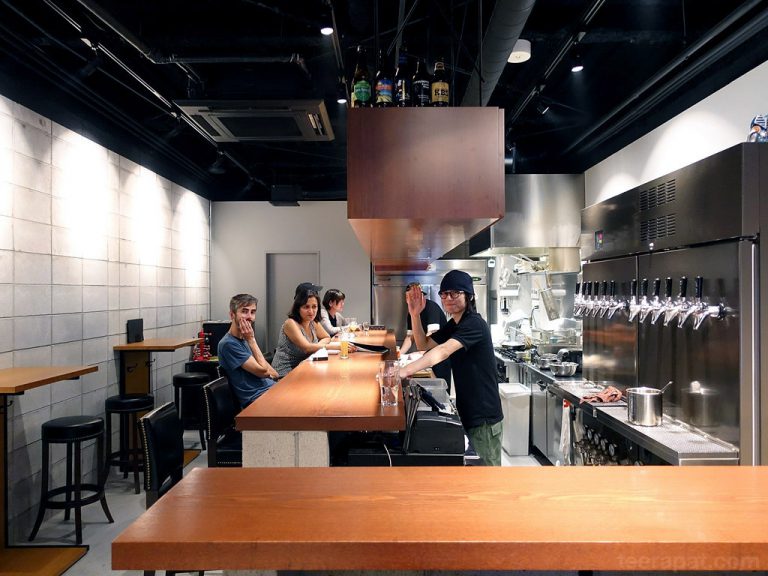Craft Beer Gulp ร้านคราฟท์เบียร์สไตล์มินิมัล สถานี Namba – Osaka