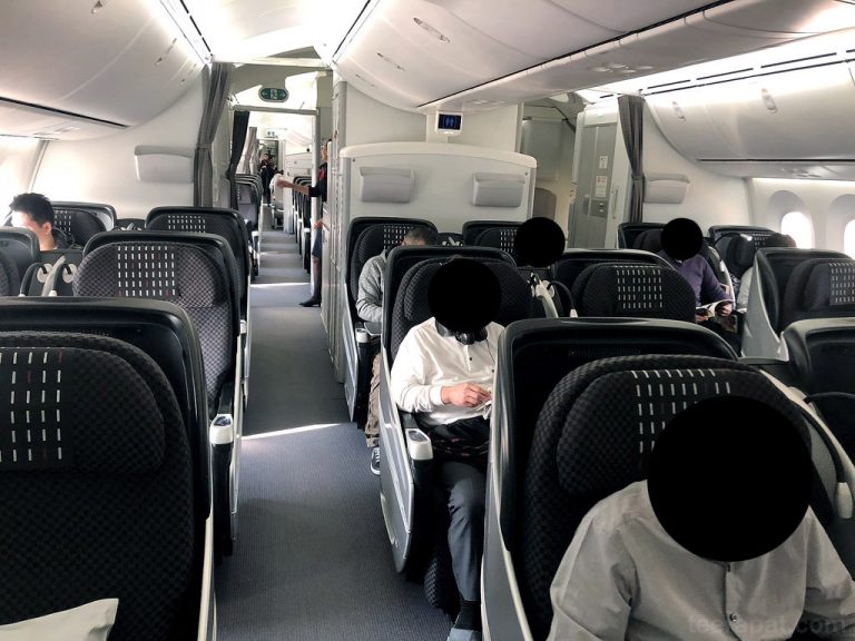 รีวิว Business Class สายการบิน Japan Airlines Nagoya กรุงเทพ