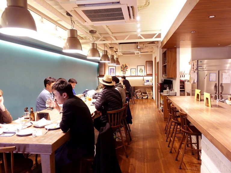 Taste Of Okinawa คราฟท์เบียร์บาร์ในโรงเรียนสอนทำอาหาร เมือง Naha – Okinawa