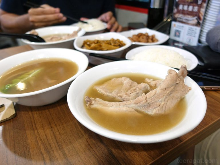 Founder Bak Kut Teh บักกุ๊ดเต๋ร้านดังของสิงคโปร์ – สาขา Bugis Point