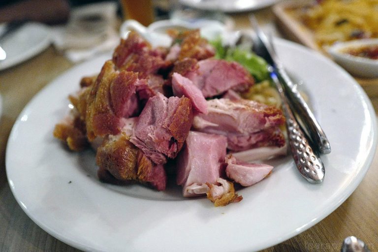 Schneider Haus จิบเบียร์แกล้มอาหารเยอรมันในซอยอารีย์ 4