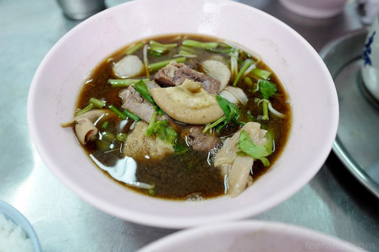 นายก๊ง ก๋วยเตี๋ยวเนื้อตุ๋นเจ้าเด็ด – พระราม 6