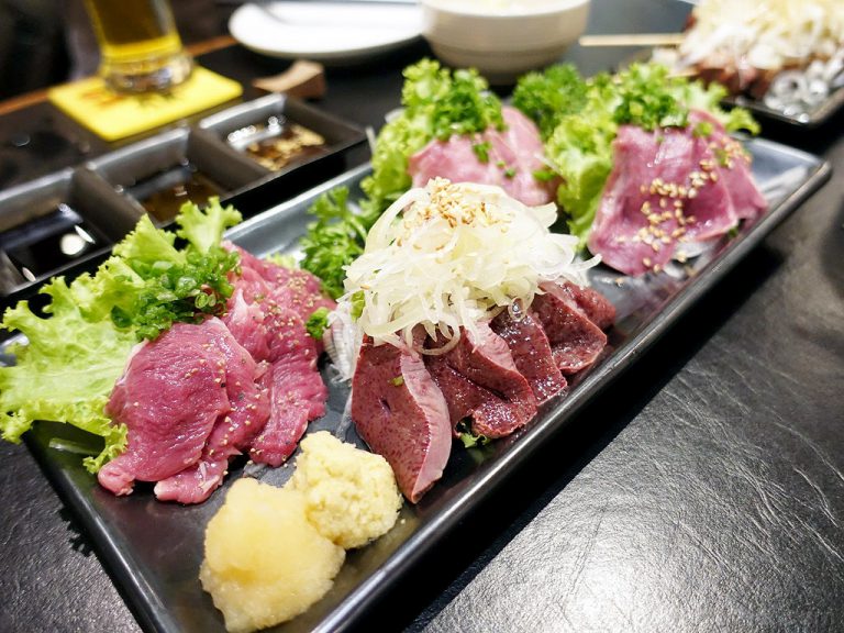 Yebisu Dinning ชิมซาชิมิเครื่องในหมูที่ซอยธนิยะ – สีลม