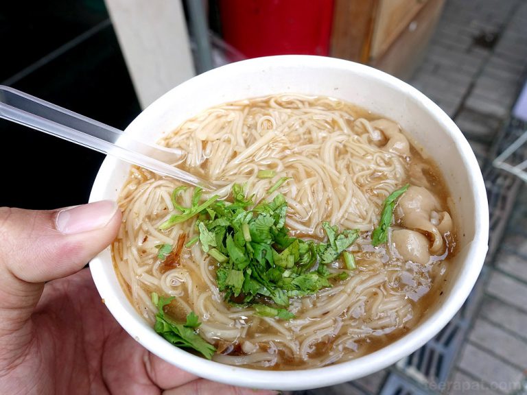 Ay Chung Flour-Rice Noodle ก๋วยเตี๋ยวน้ำข้น ร้านดัง – ไทเป ไต้หวัน