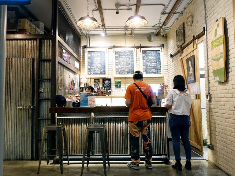 The Beer Cap คราฟท์เบียร์บาร์ในโครงการ The Commons – ทองหล่อ