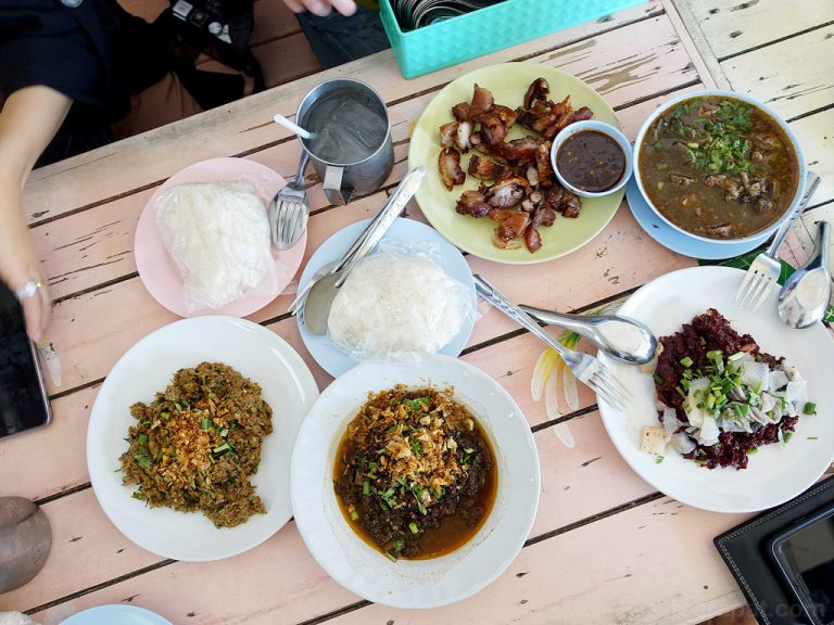 ลาบดีขม คนยอง ข่วงสิงห์ – เชียงใหม่