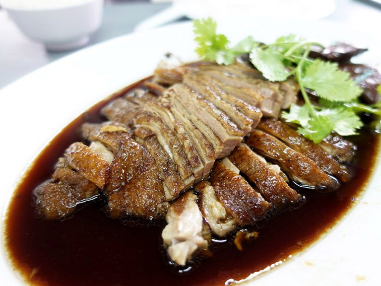 เบียร์ โภชนา เป็ดและห่านพะโล้ เจ้าอร่อย บนถนนแจ้งวัฒนะ