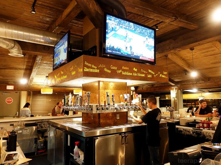 Sublime Ale House คราฟท์เบียร์บาร์เสิร์ฟเบียร์สด 40 แทป – San Marcos, California