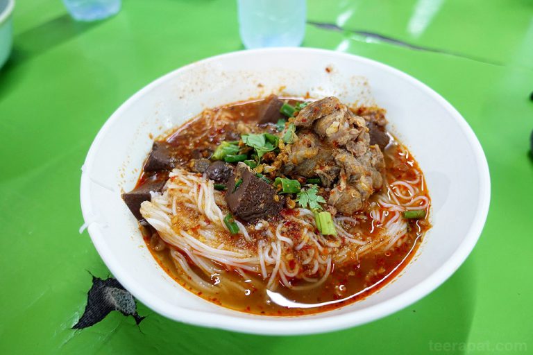 ขนมจีนสันป่าข่อย ร้านดังตลาดทองคำ ปิดตี 2 เชียงใหม่