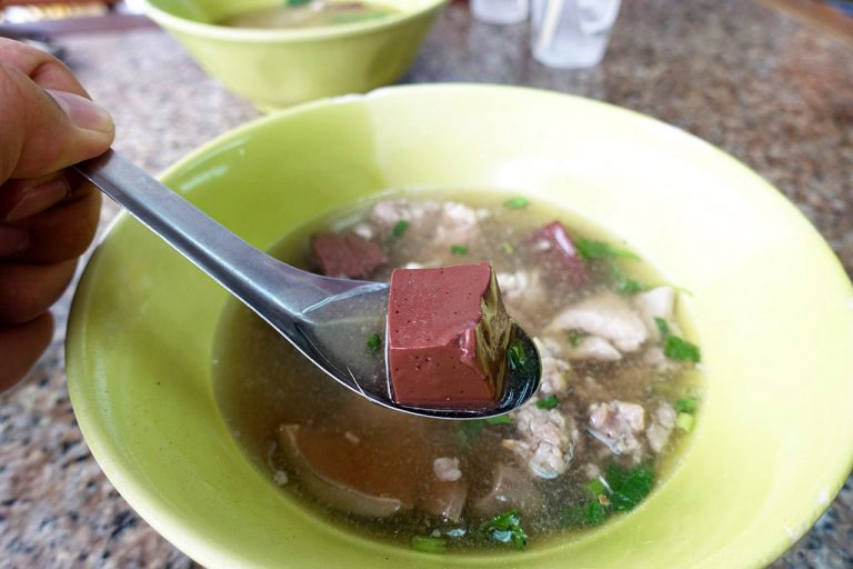 ต้มเลือดหมูคุณศรี พัทยากลาง