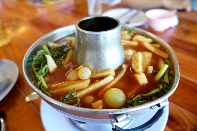 กินปูเมืองนนท์ อาหารทะเลร้านอร่อย ราคาดี ถนนนนทบุรี