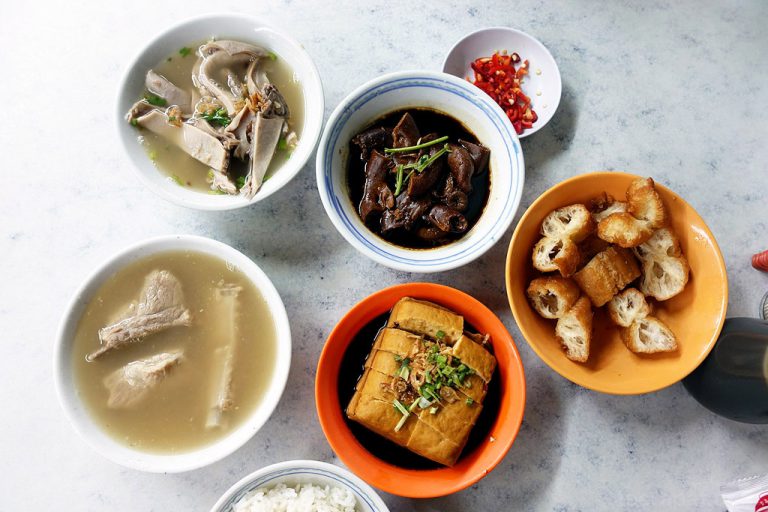 Outram Park Ya Hua Rou Gu Cha บักกุ๊ดเต๋ร้านอร่อย สิงคโปร์