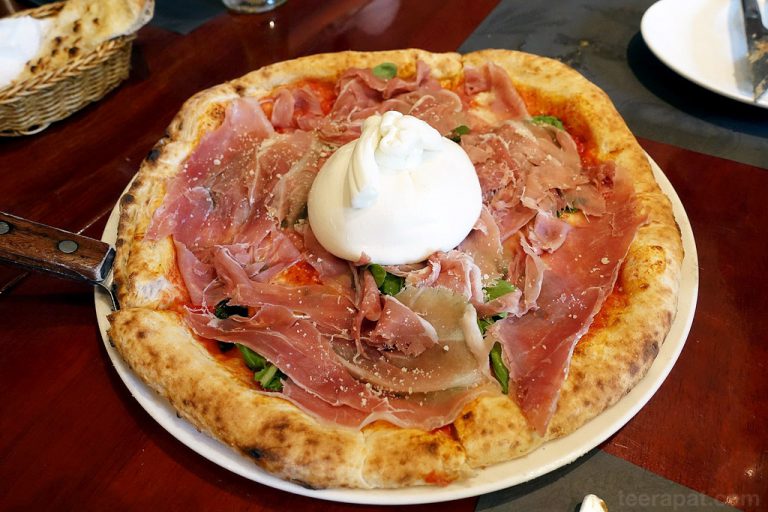 Pizza 4P’s ร้านดังเมือง Ho Chi Minh สาขา Le Thanh Ton