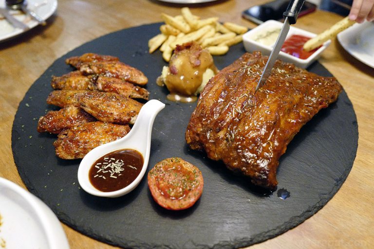 Beergasm ทานเมนูซี่โครงรมควันแกล้มคราฟท์เบียร์ ถนนสามัคคี นนทบุรี