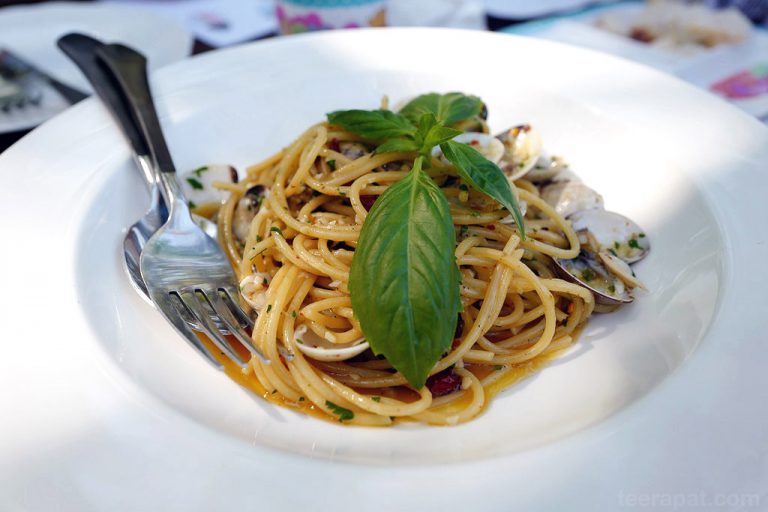 Terra อาหารฝรั่งร้านอร่อย บรรยากาศดีใต้ต้นไม้ แม่ริม เชียงใหม่